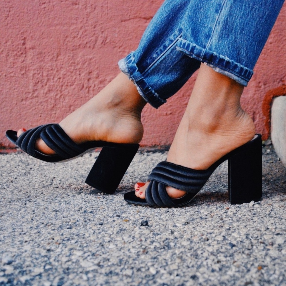 Raye Bella Mule